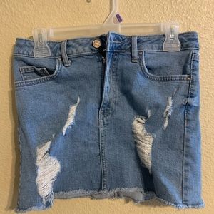 Cute jean skirt! Worn once!